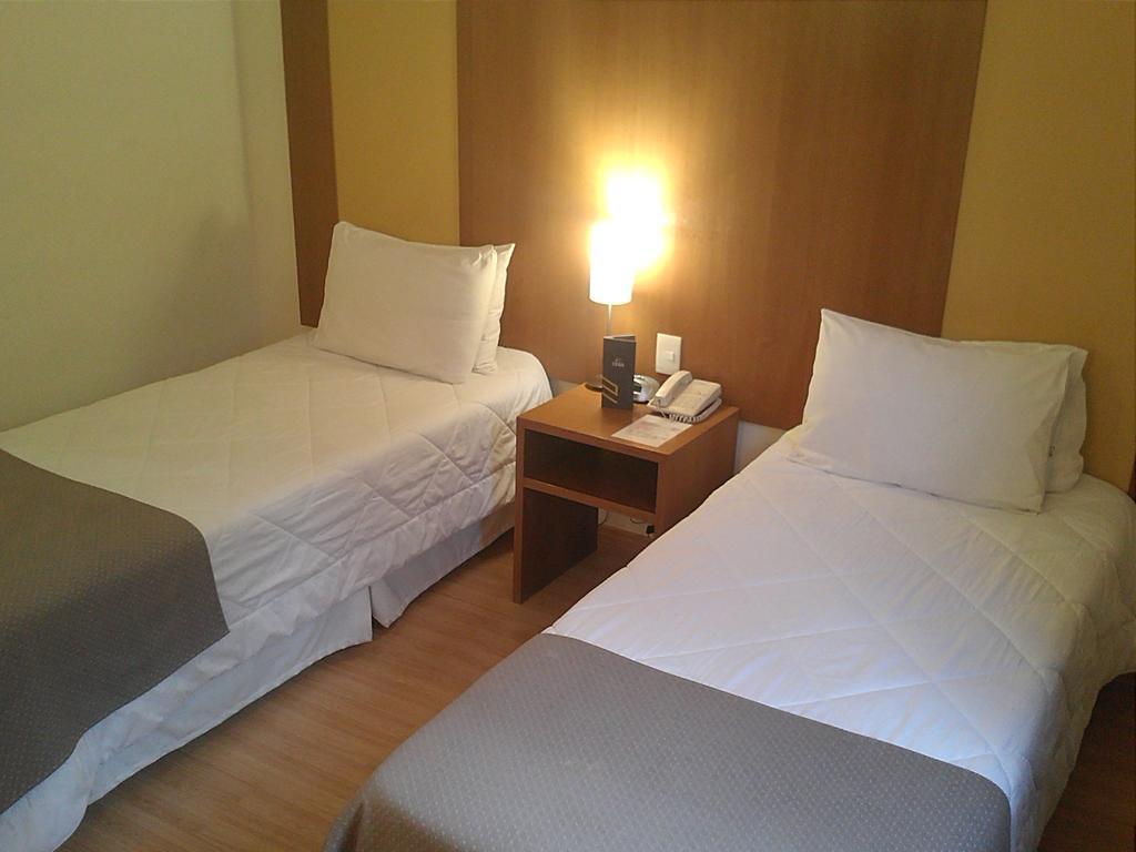 Cegil Hotel Boulevard Resende Exterior photo